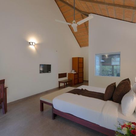 Abad Brookside Wayanad Hotel Vythiri Exterior foto
